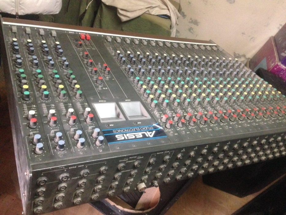 Микшерский пульт Электроника- 03