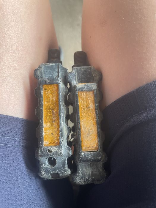 Vand pedale de bicicleta