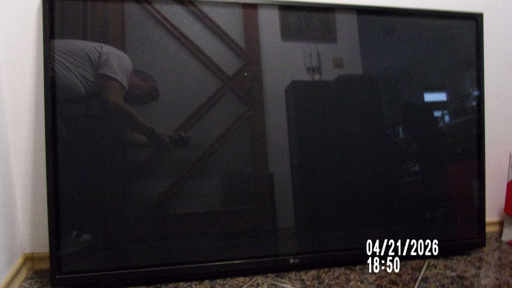 TV LG 60 Inch Full-HD 1920 x 1080 HDMI Audio Remote Control - Full Working