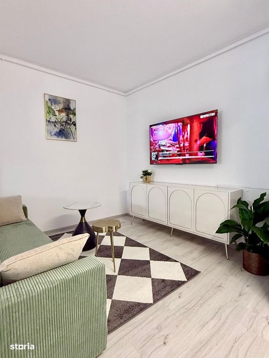 2 camere+ parcare| Vedere piscina| Prima inchirie| Metrou Berceni 7'