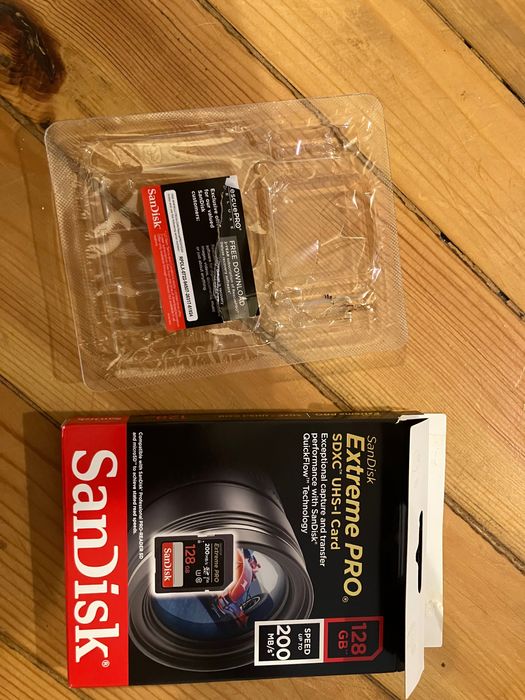 Тяло Fujifilm X-T30 II + карта SanDisk 128 GB