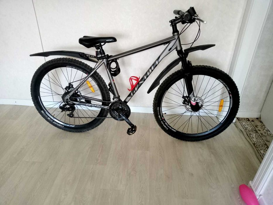 Продам велосипед почти новый.