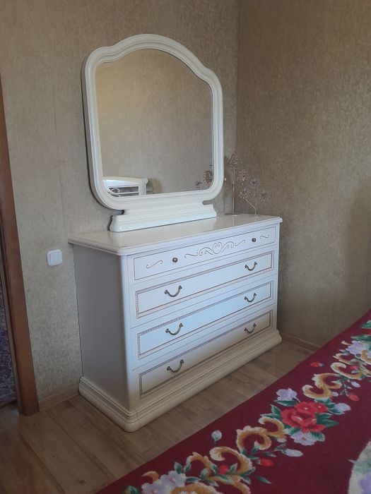 Спальний гарнитур