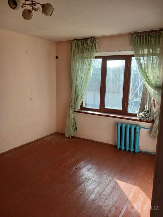 Pavarotda 1 xonali kvartira sotiladi