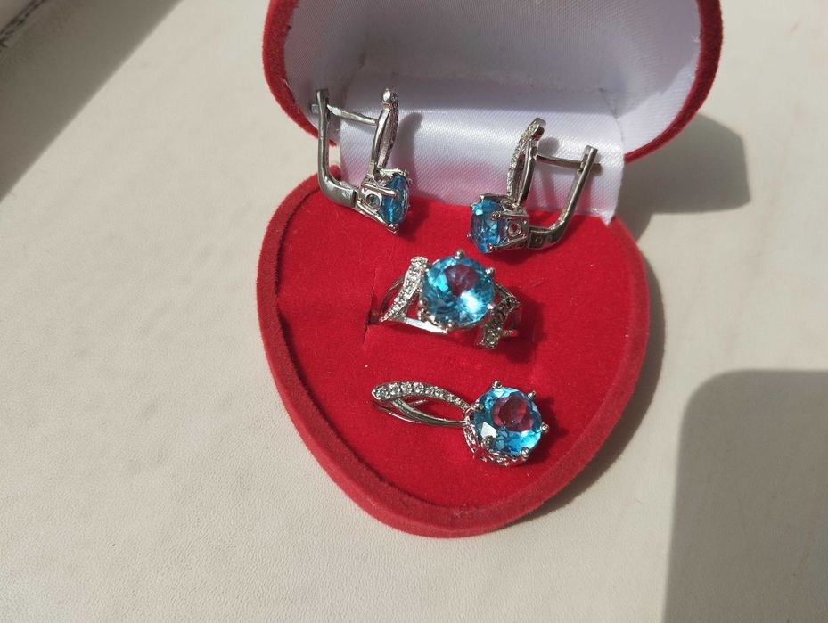 Серебряный набор (серьги, кулон, кольцо) НОВЫЙ