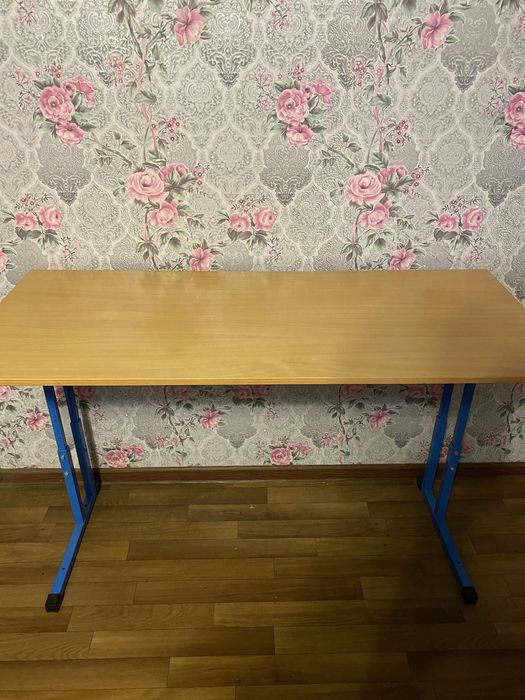 Продам парту новую