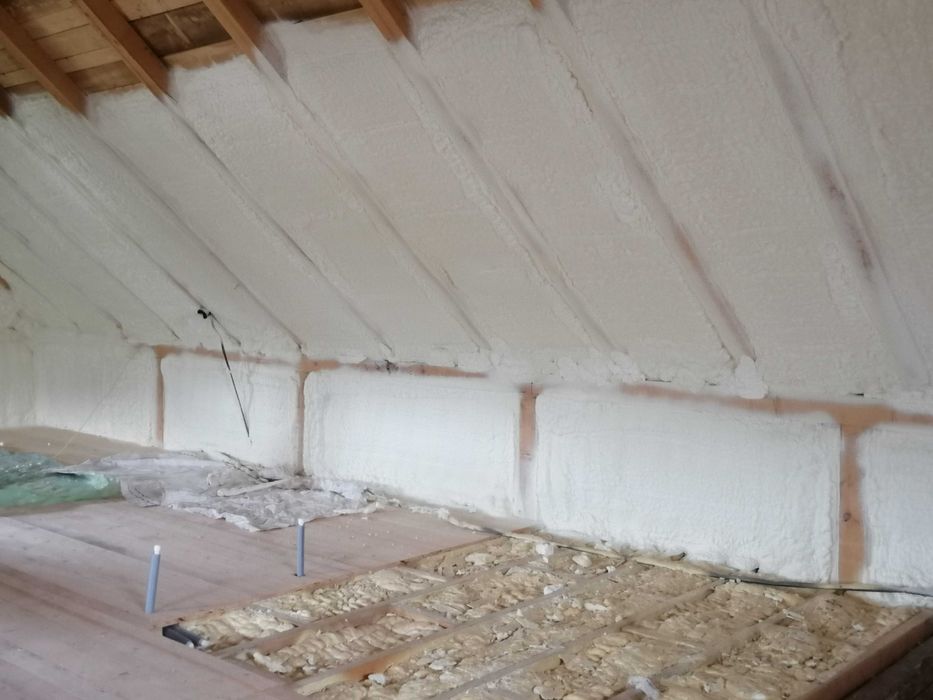 Izolații cu spuma