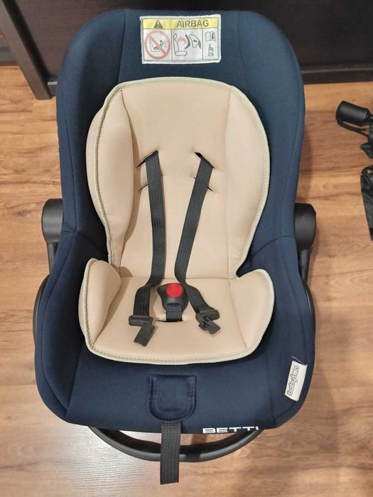 Продается автолюлька Babyton