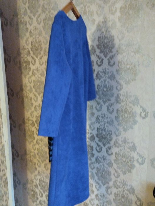 Продам платья р48.