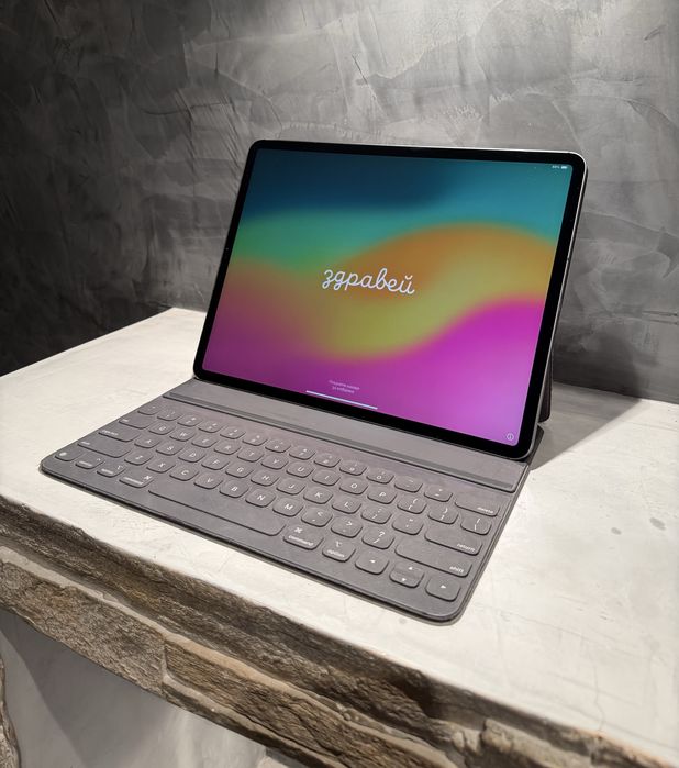 Ipad Pro 12.9" 512 GB Cellular; Wi-Fi + Smart Keyboard Folio