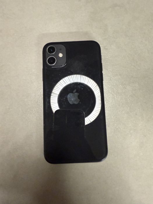 iPhone 11 64gb в отличном состоянии