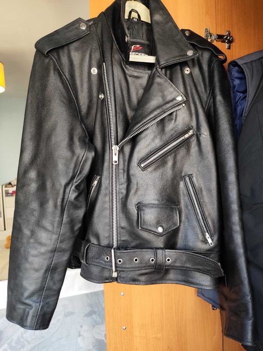 Черно Кожено Яке