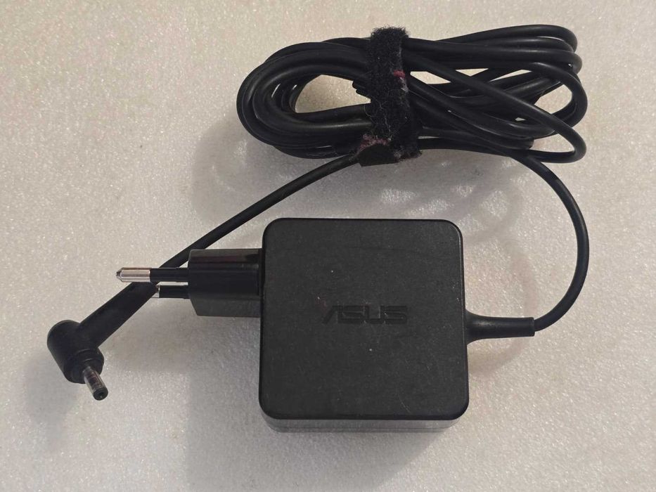Incarcator pentru laptop Asus 19V 1.75A 33W AD890026 mufa 4.0 x 1.35mm