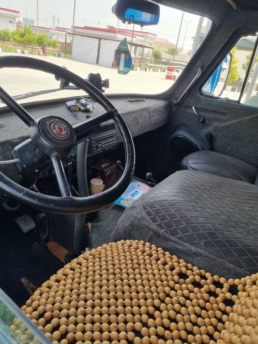 Автомашина УАЗ-3303