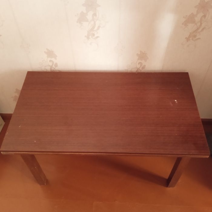 Столик журнальный