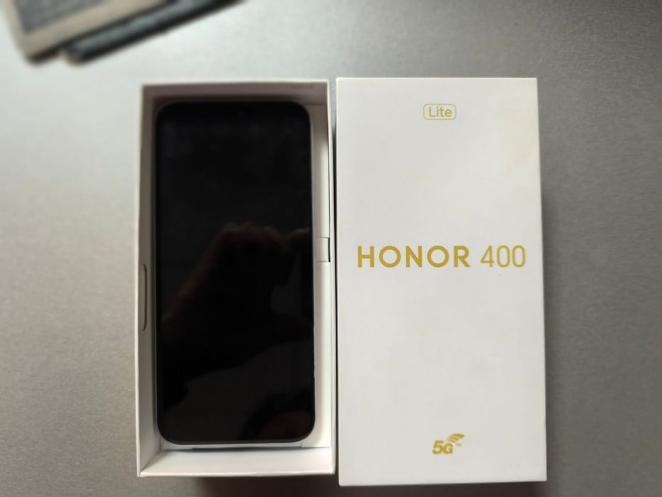 Телефон Honor 400 Lite