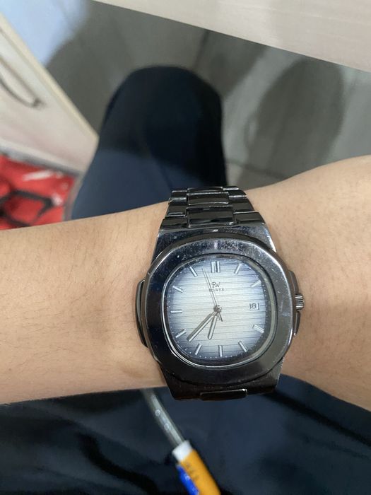 Erkaklar uchun zamonaviy klassik soat – qora rang