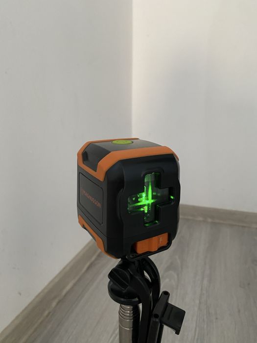 Laser magnusson - verde  2 linii