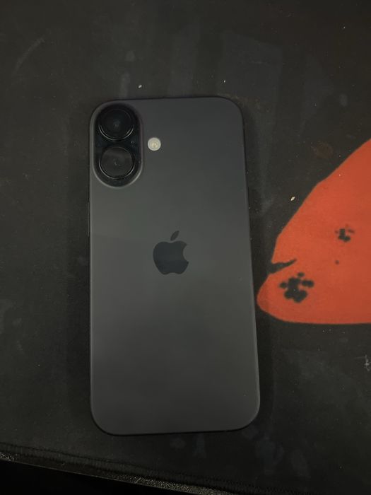 iphone 16 с гарантии