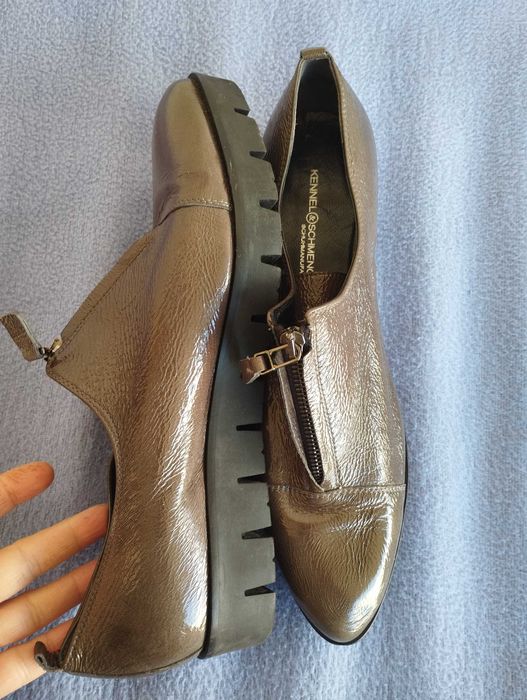 Fin Comfort, Gabor, Kennel & Shemenger и Bär номер 42.