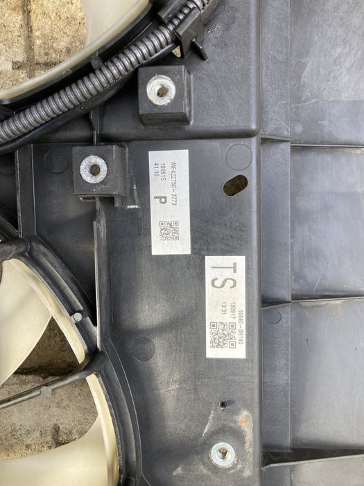 Дифузьор с перки за Тойота Авенсис/Avensis T27 2.0D4D/2.2D4D 09-14г