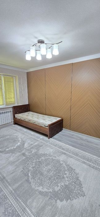 Чиланзар -5 кв  1/4/4. 30м2 Срочно Продам квартиру Срочно
