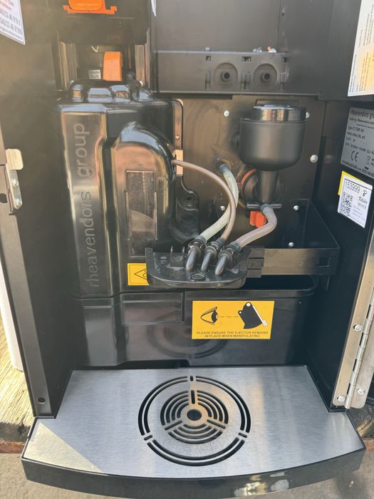 Кафеавтомат с 12 селекции и монетник