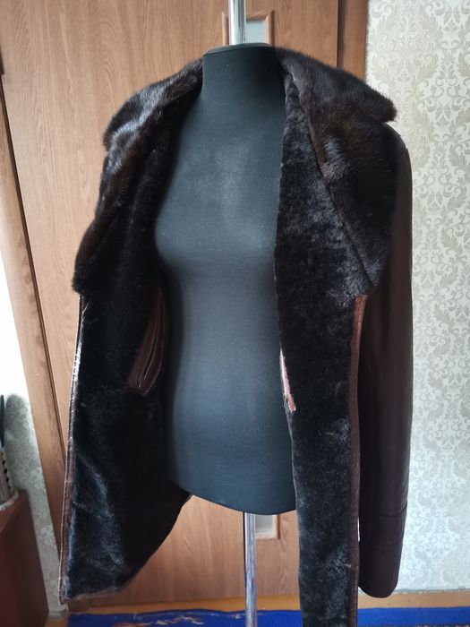 Продам мужскую дубленку