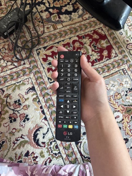 телевизор LG 24MT45V-PZ