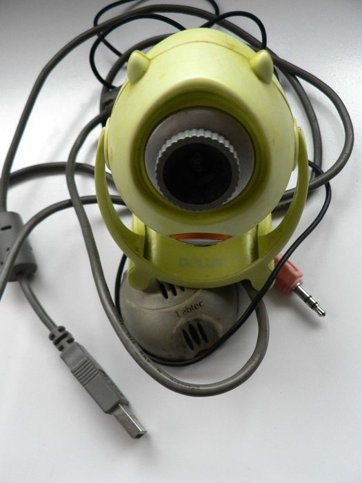 Камери и кабели за компютър