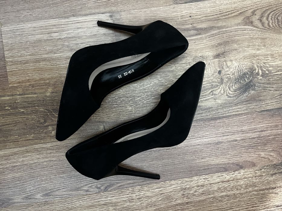 Туфли черные замшевые