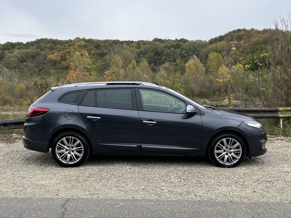 Renault Megane GT-line / Xenon / Navigatie/ Camera mansalier/ 1.5 Dci