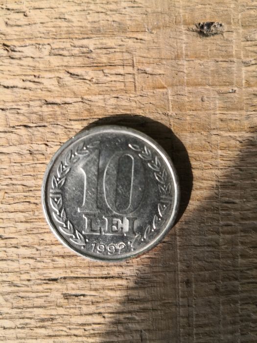 Vând bani vechi românești