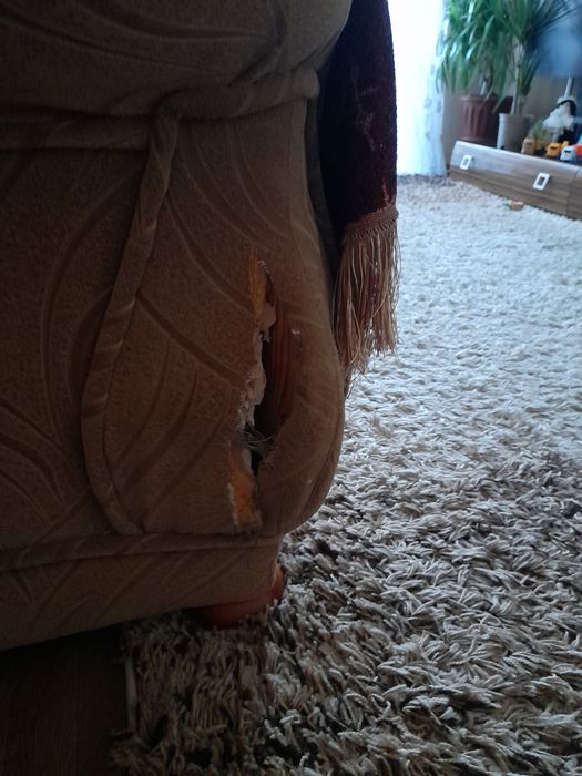 Продам диван и кресла