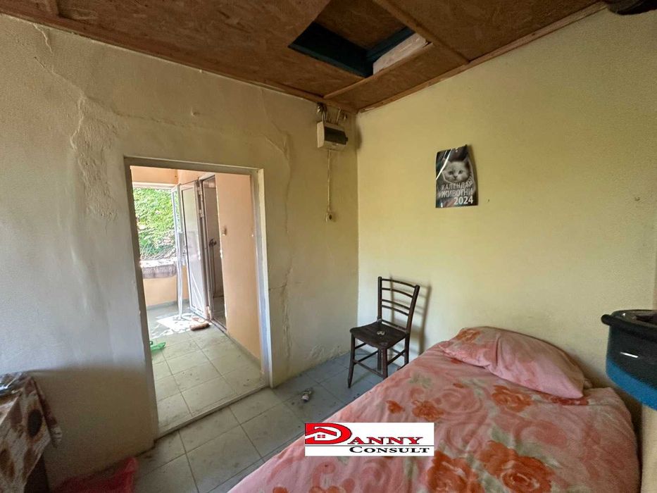 Къща с 1700 кв.м. двор в с. Мусина, обл. Велико Търново