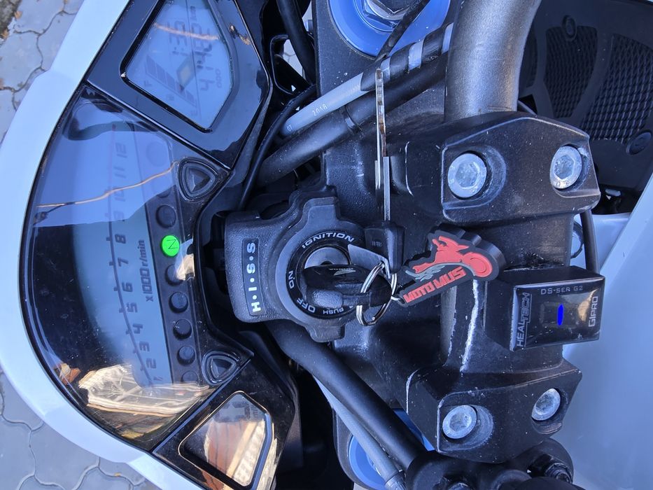 Vând honda cb 1000 r