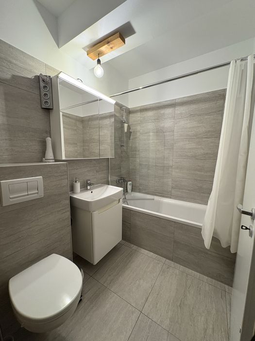 Apartament 2 camere Centrul Civic cu Parc.subt.+ boxa depozitare