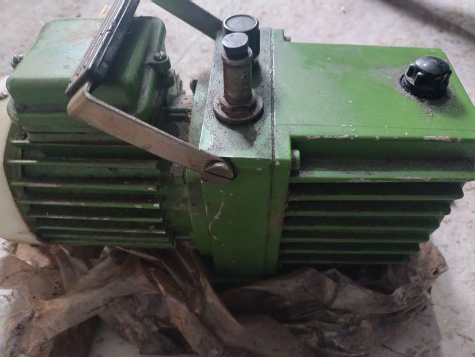 Насос вакуумный  3нвр-1Д,