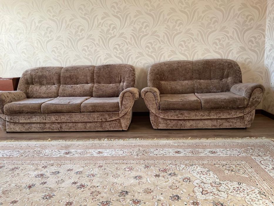 Продам 2 дивана, (3, 2 )