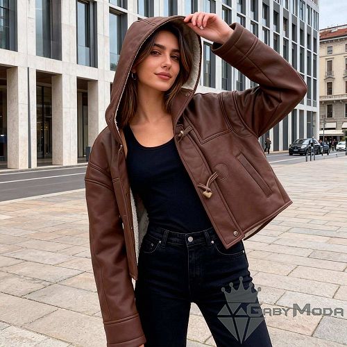 Късо дамско зимно яке с качулка в два цвята