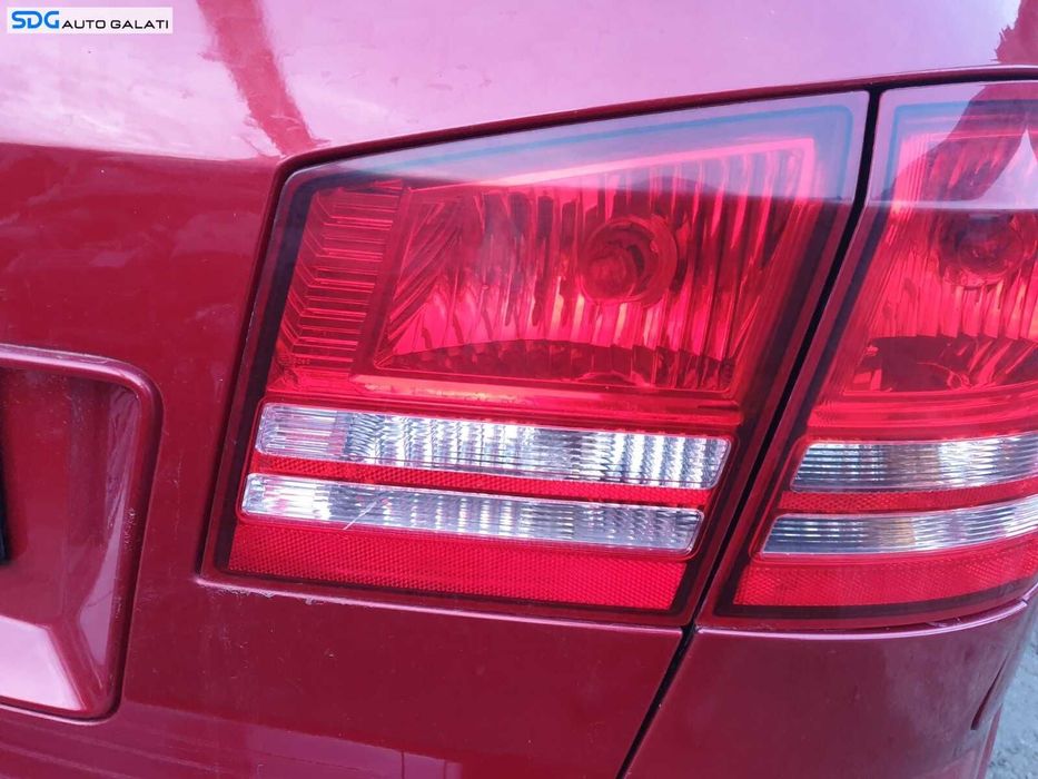 Stop Lampa Tripla Dreapta de pe Hayon Haion Portbagaj Fiat Freemont 2008 - 2016 [C5058]