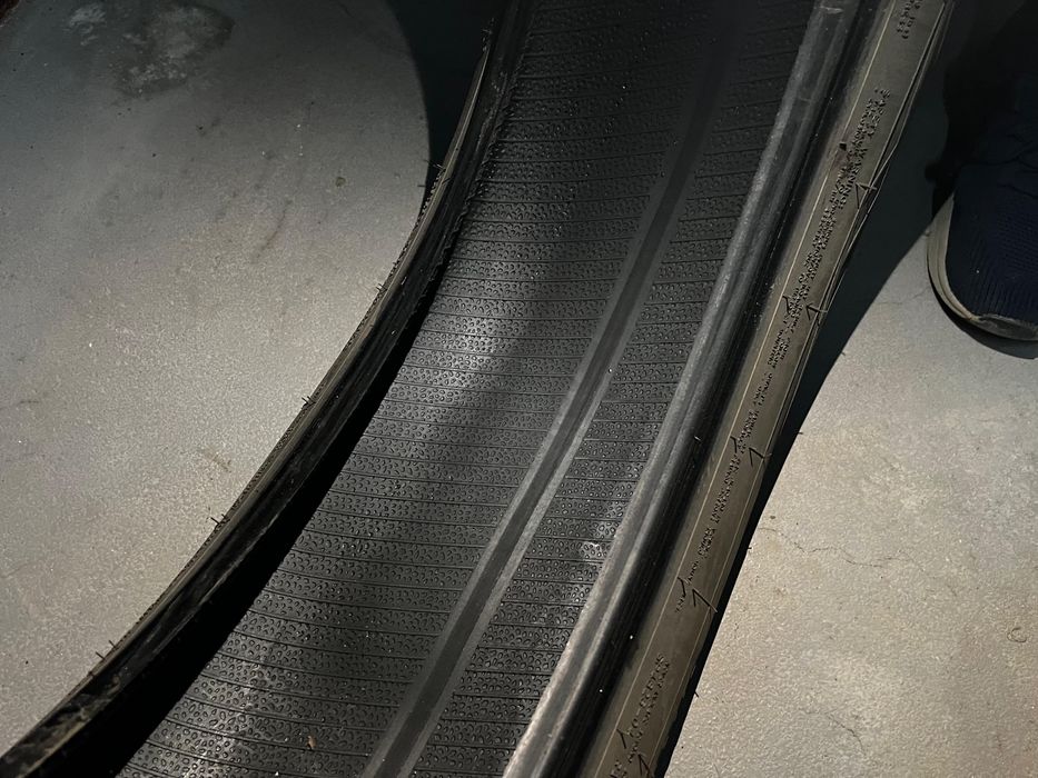 Продам Шины на 19 комплект