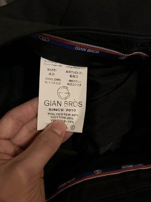 Продам Костюм тройка, Размер 48.