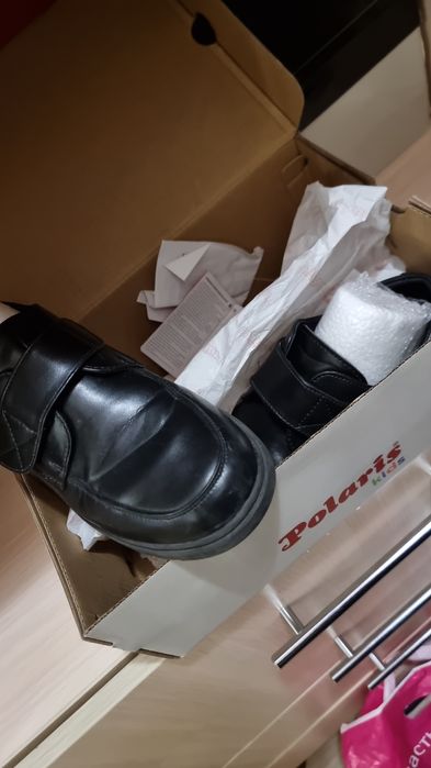 Продам закрытые туфли , БУ