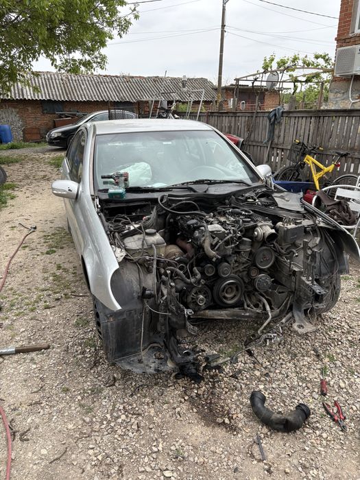 Продава се на части Mercedes c220 2.2CDI 2002