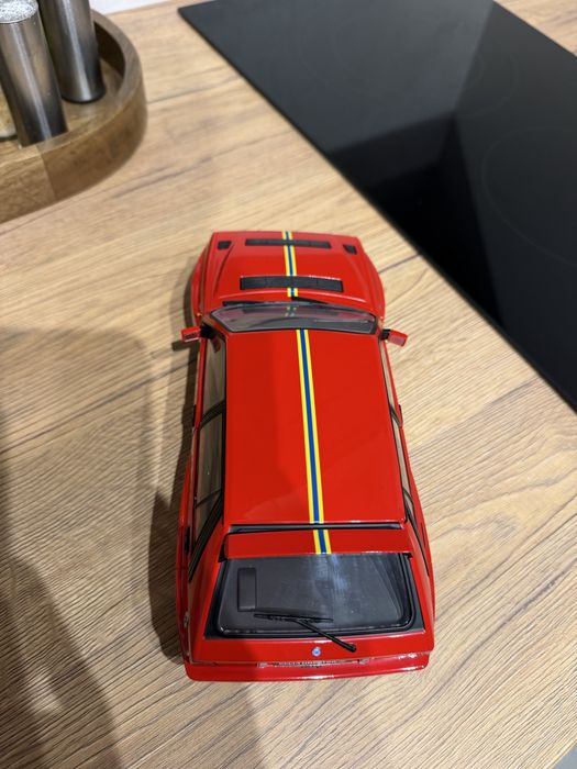 Lancia HF Integrale 1/18 Solido