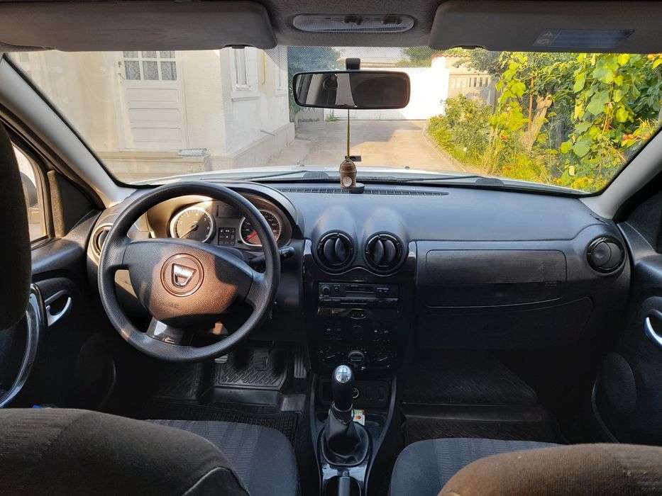 Duster  2011,162324km