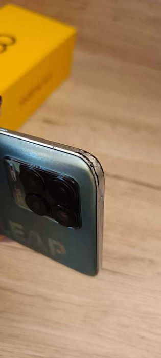 Смартфон Realme 8 Pro