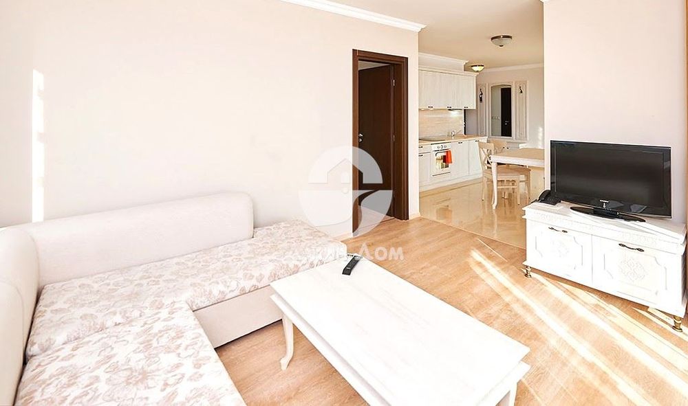 Продава се Двустаен апартамент в Поморие - 81 кв.м за 2293 €/кв.м - Снимка #1