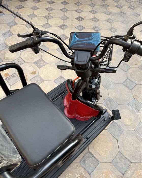 Срочно Продаётся Трёхколесный Элетрический Скутер